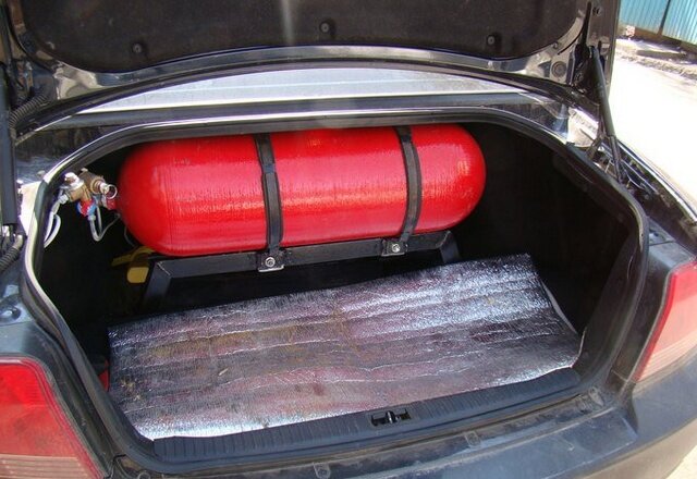 Газовая установка метан в багажнике